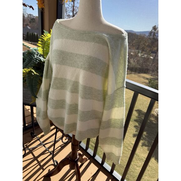 AE American Eagle Oversized Sweater This Feels Seriously Huggable NWOT - Picture 7 of 7